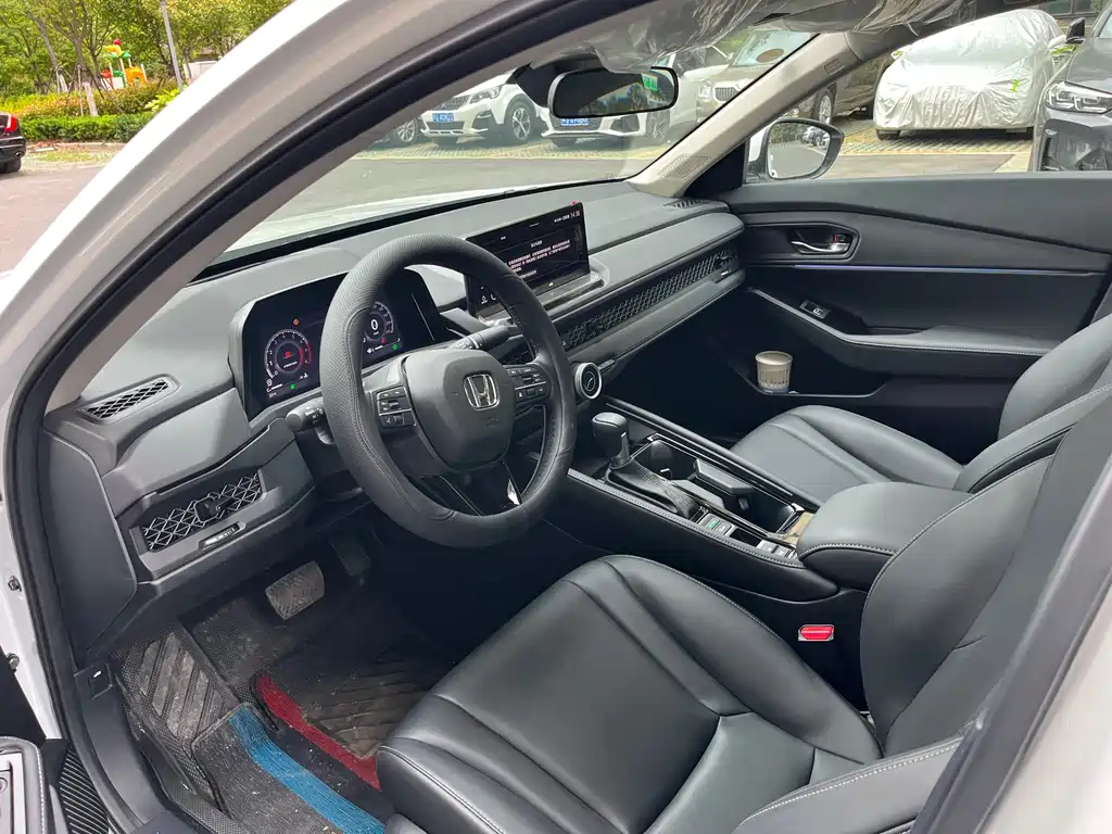 Honda Accord 2025 260TURBO Luxury