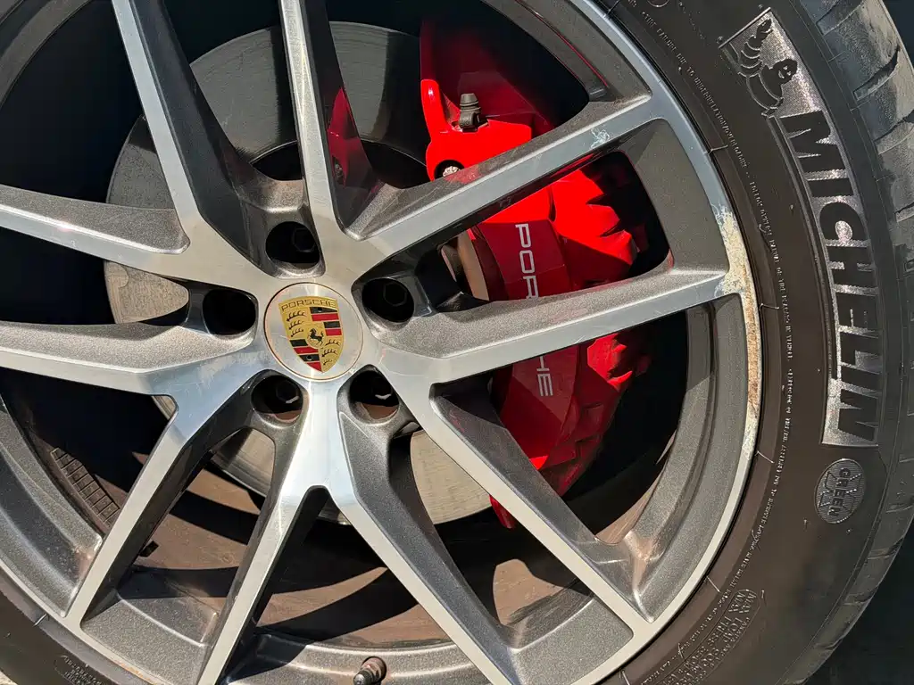 Porsche Macan — миниатюра 13