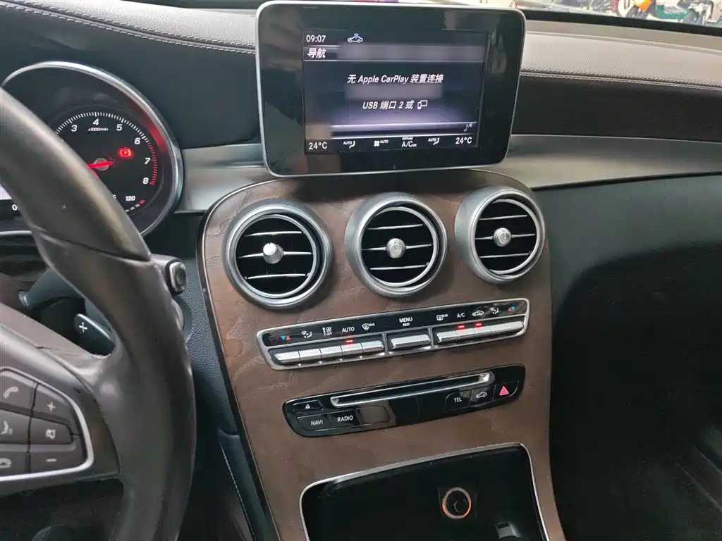 Mercedes-Benz GLC 2018 GLC 300 4MATIC
