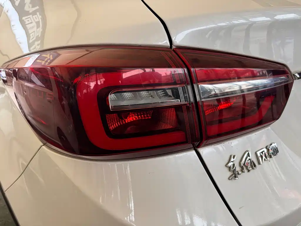 Dongfeng AX7 2018 1.6T AT Luxury