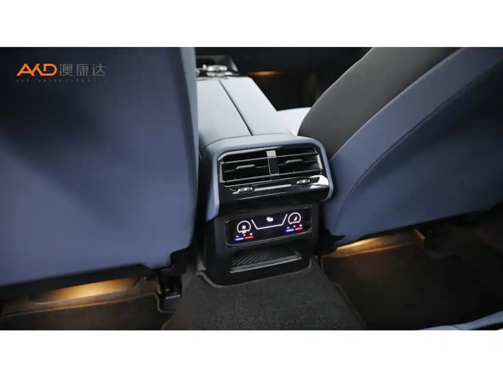 BMW 5 Series — миниатюра 9