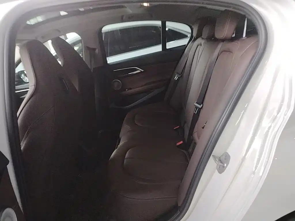 BMW 1 Series — миниатюра 17