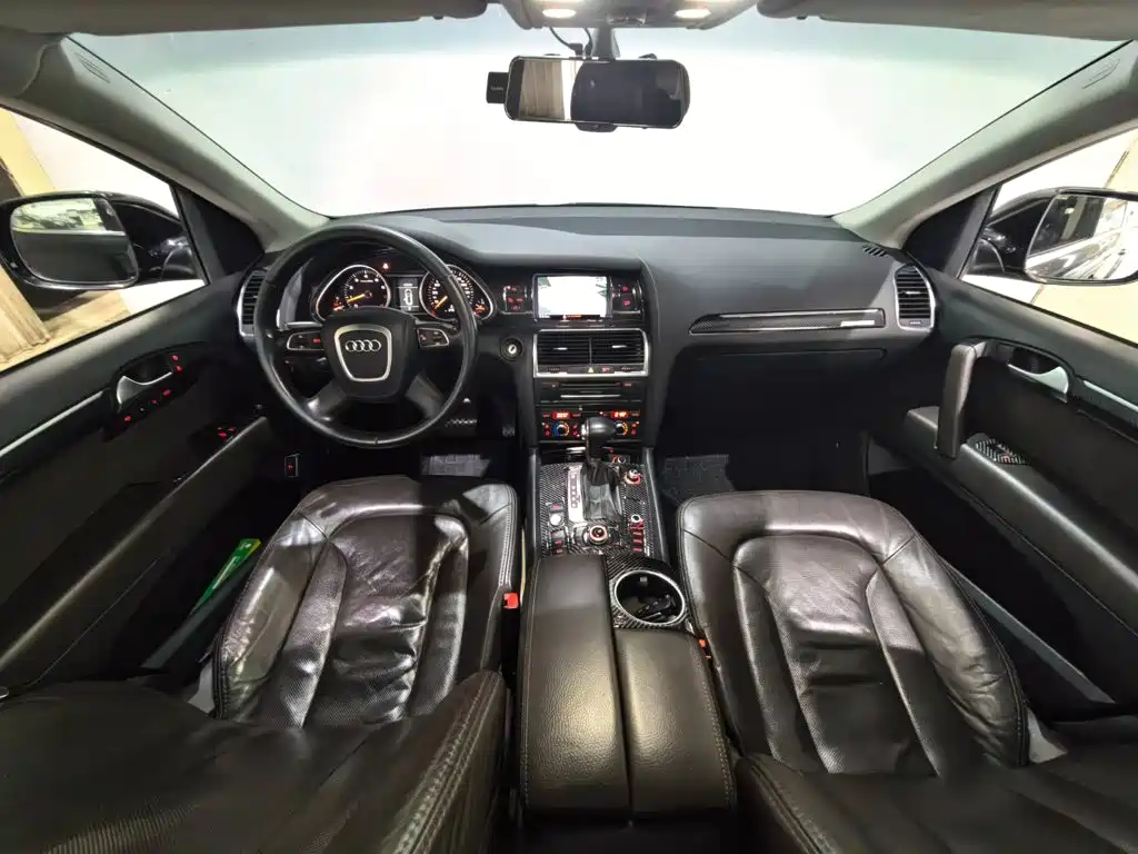 Audi Q7 — миниатюра 9