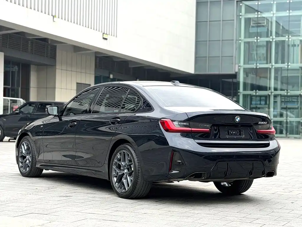 BMW 3 Series — миниатюра 9
