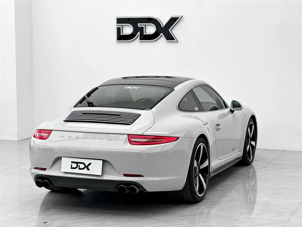 Porsche 911 2015 Carrera 3.4L Style Edition