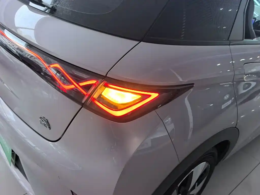 BYD Dolphin — миниатюра 8