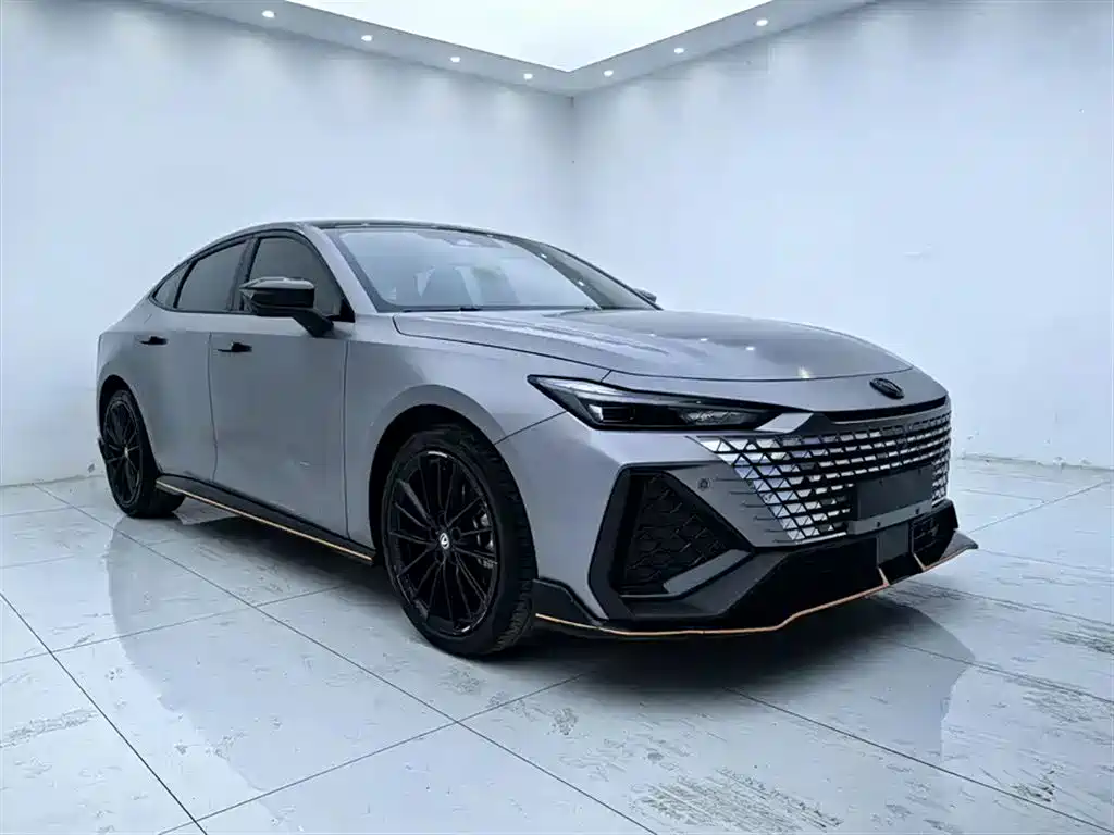 Changan UNI-V 2022 2.0T