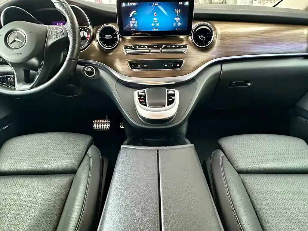 MERCEDES-BENZ V CLASS