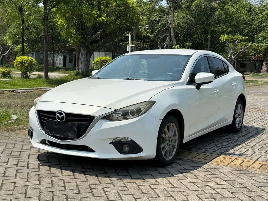 Mazda 3 Axela 2016