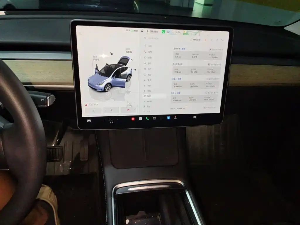 Tesla Model Y — миниатюра 9