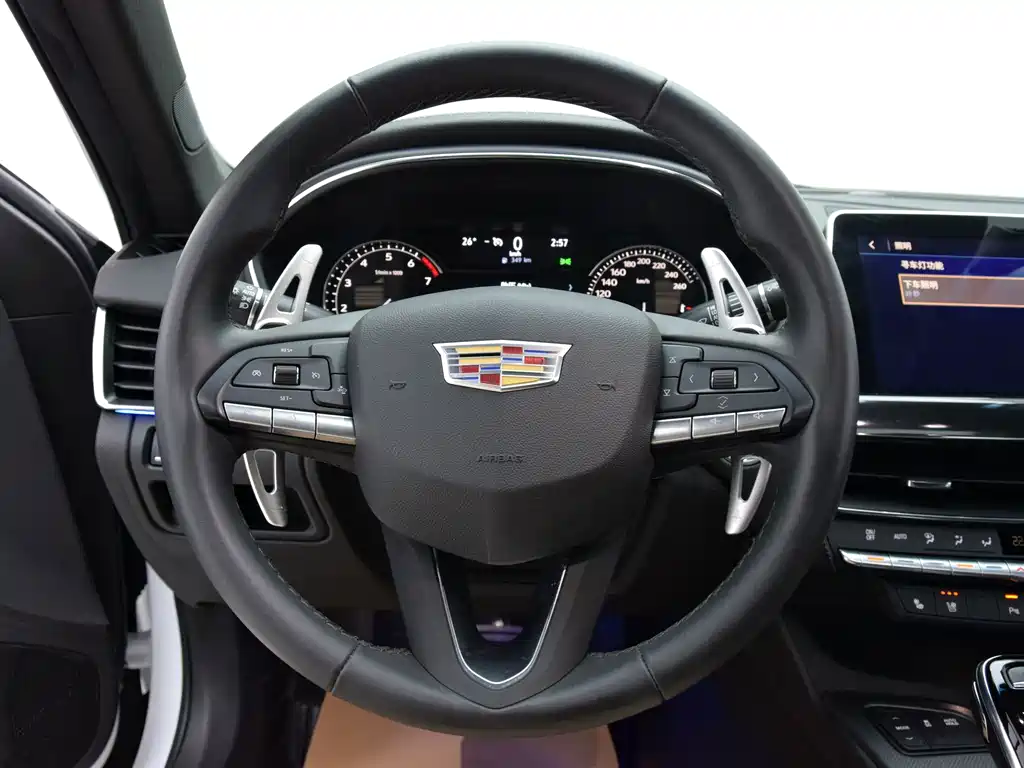 Cadillac CT5 — миниатюра 9