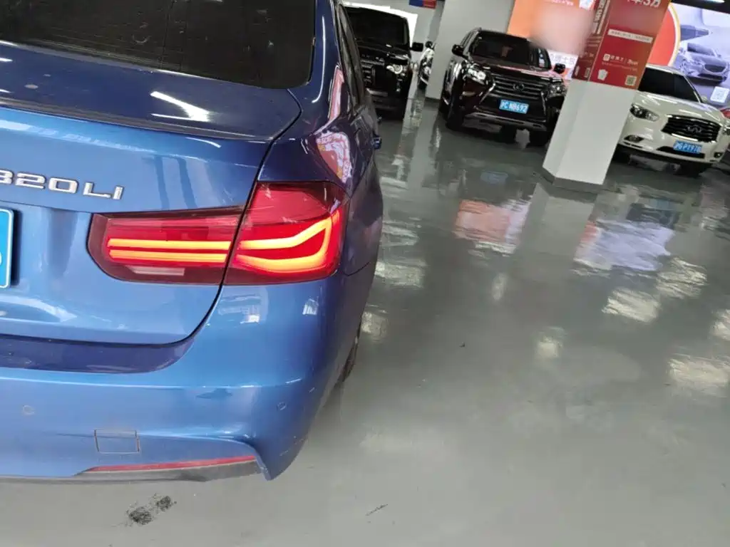 BMW 3 Series — миниатюра 8