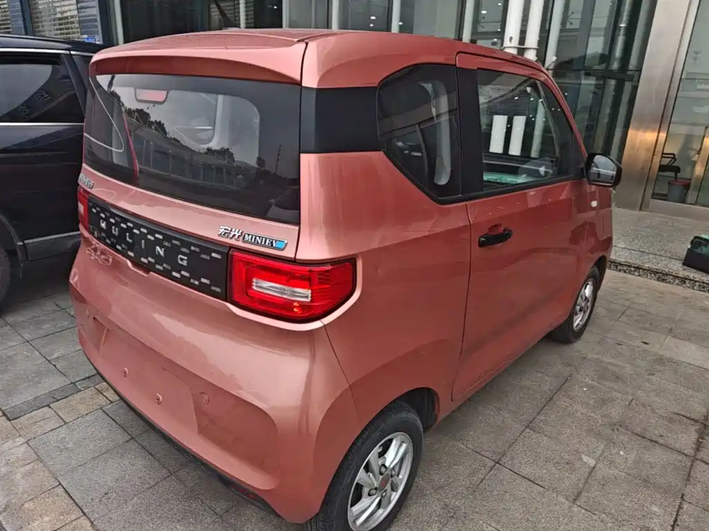 Wuling MINIEV — миниатюра 7
