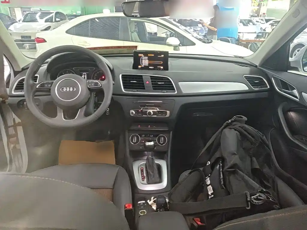 Audi Q3 — миниатюра 10
