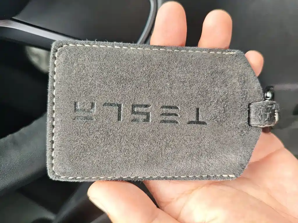 Tesla Model 3 — миниатюра 12