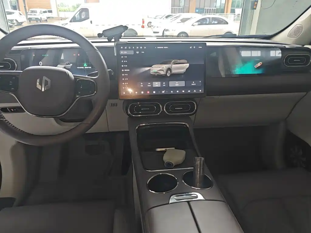 Leapmotor Leapmotor C11 — миниатюра 13