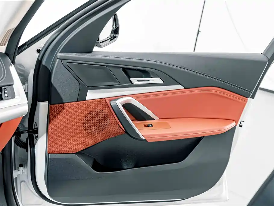 BMW X1 — миниатюра 12