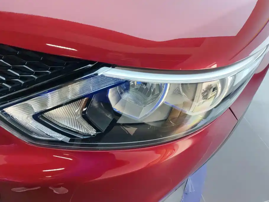 Nissan Qashqai — миниатюра 5