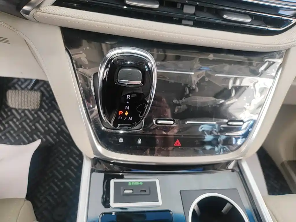 Buick GL8 — миниатюра 14