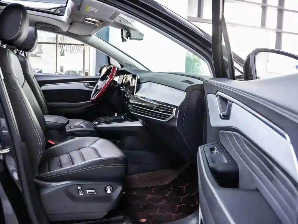 Volkswagen Talagon — миниатюра 4
