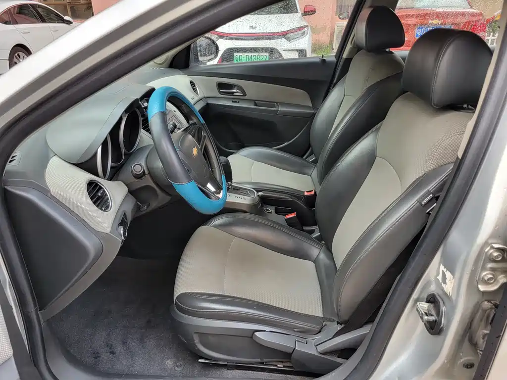 Chevrolet Cruze 2013 1.8L SE AT