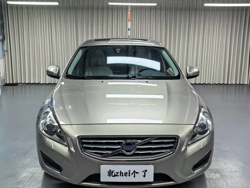 Volvo S60 (Import) — миниатюра 2
