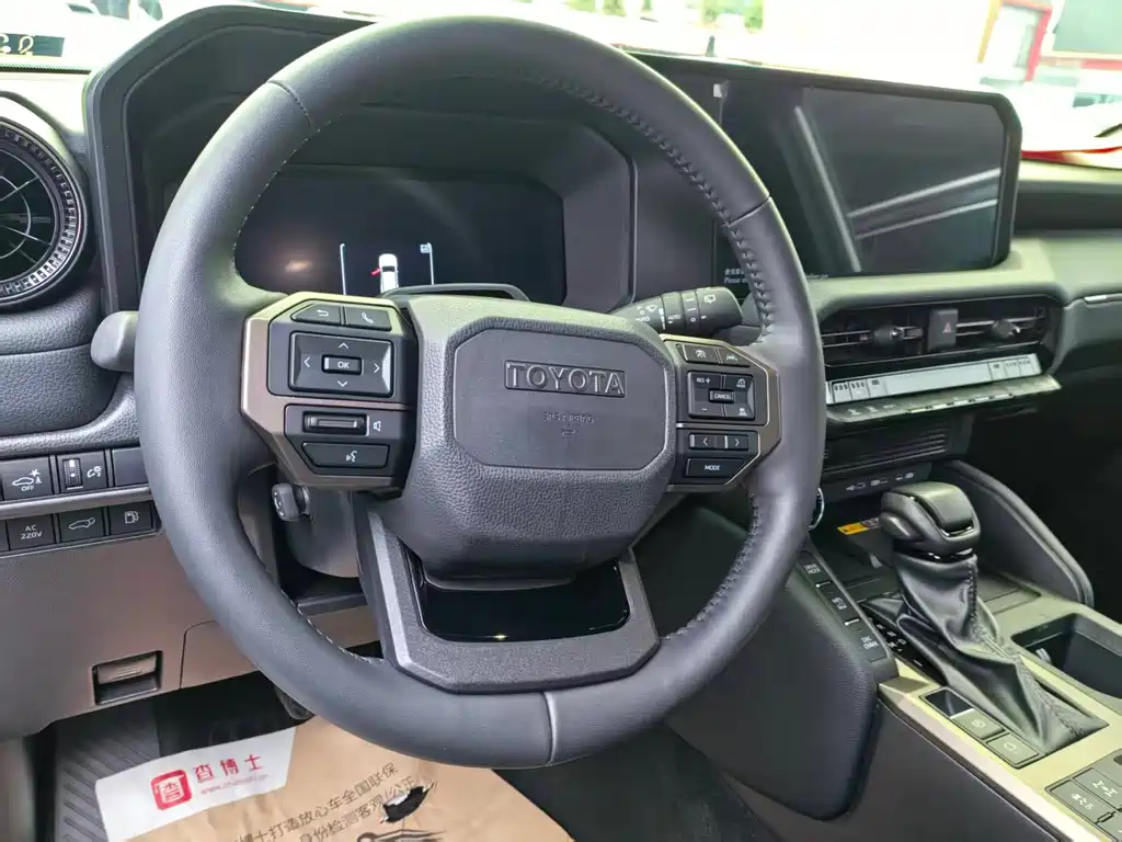 Toyota Prado — миниатюра 6