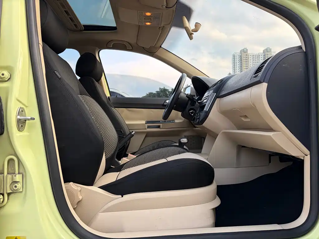 Volkswagen Polo — миниатюра 13