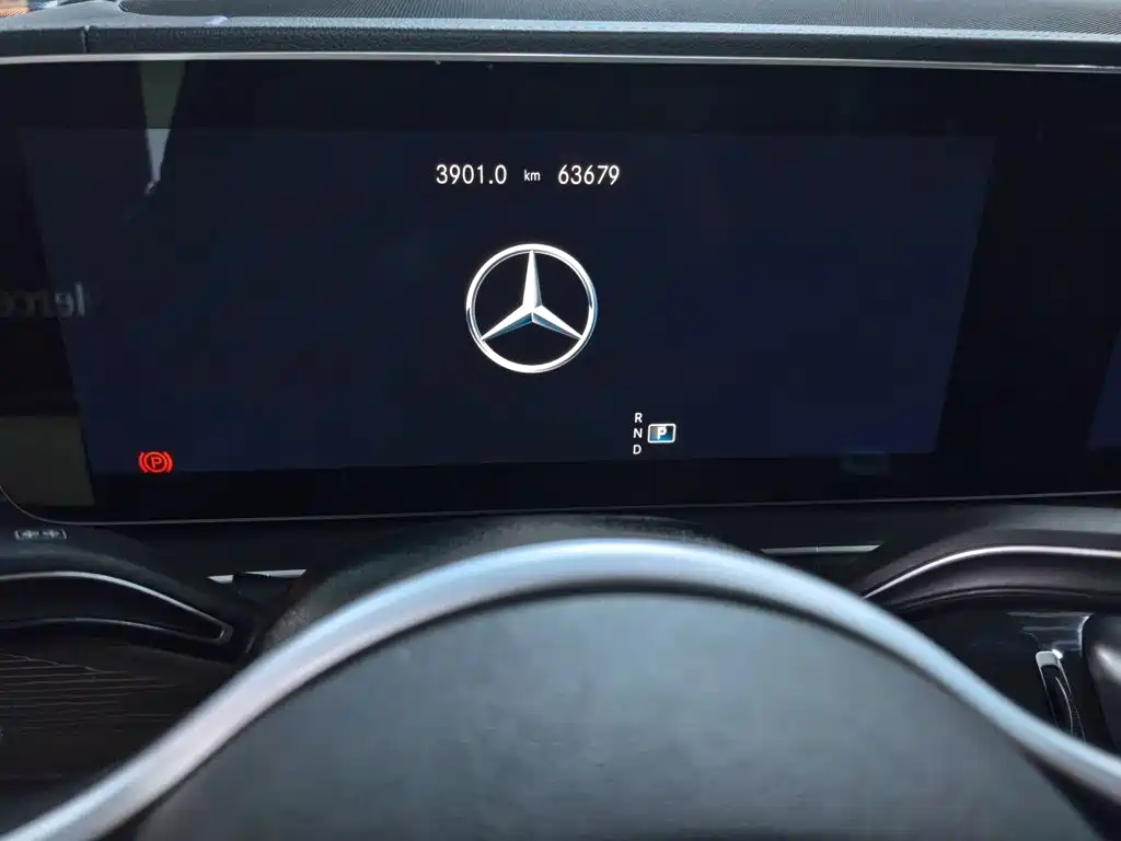 Mercedes-Benz GLE (Import) — миниатюра 4
