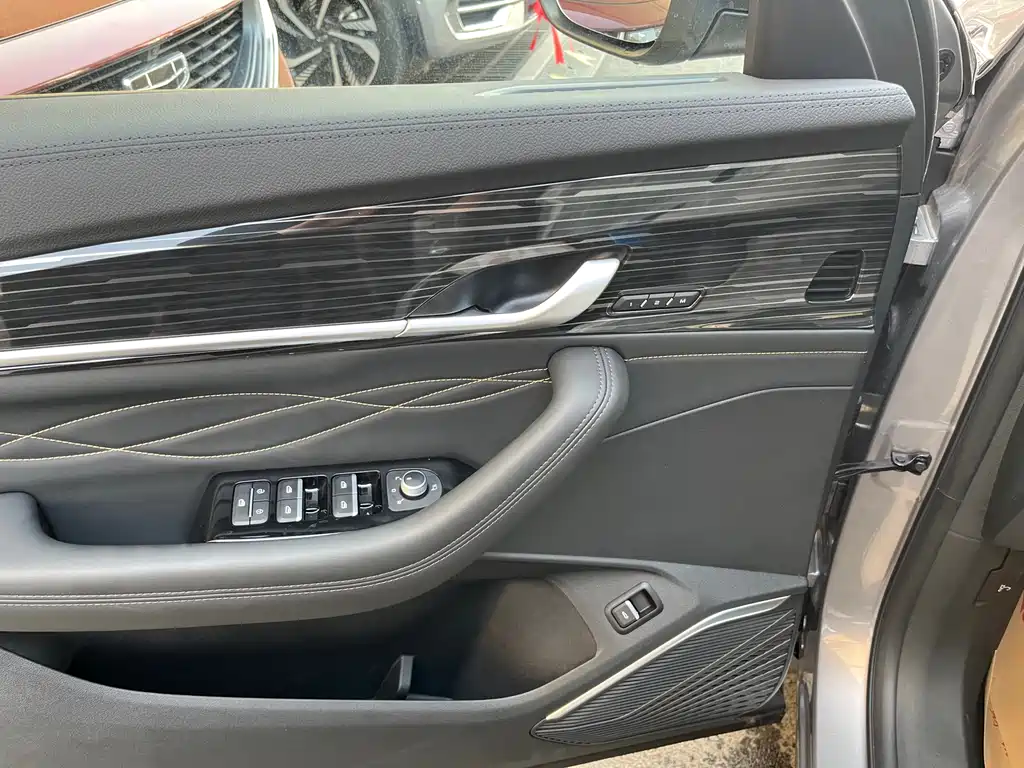Geely Monjaro L 2024 2.0TD DCT EVO