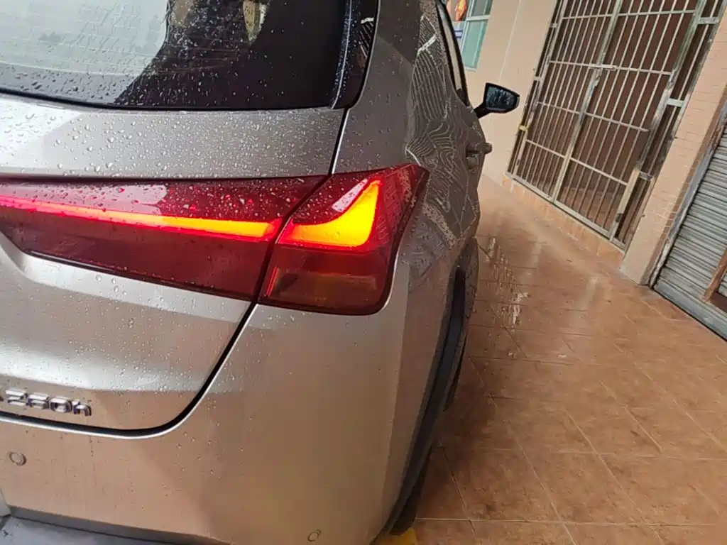 Lexus UX — миниатюра 8