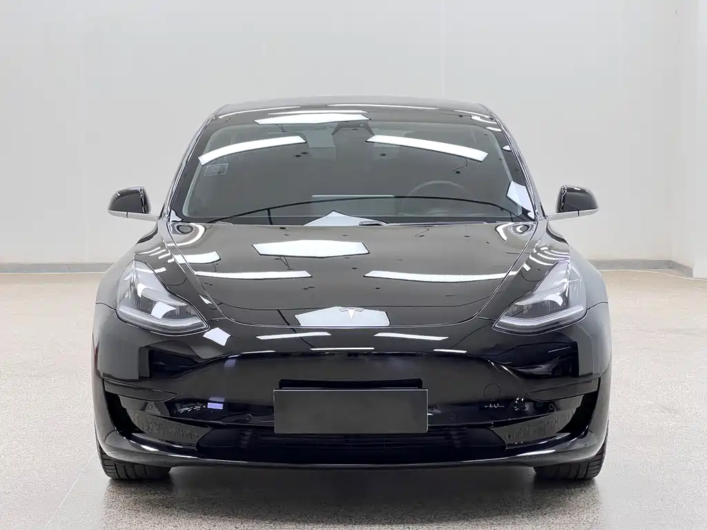 Tesla Model 3 — фотографии объявления, Фото 3