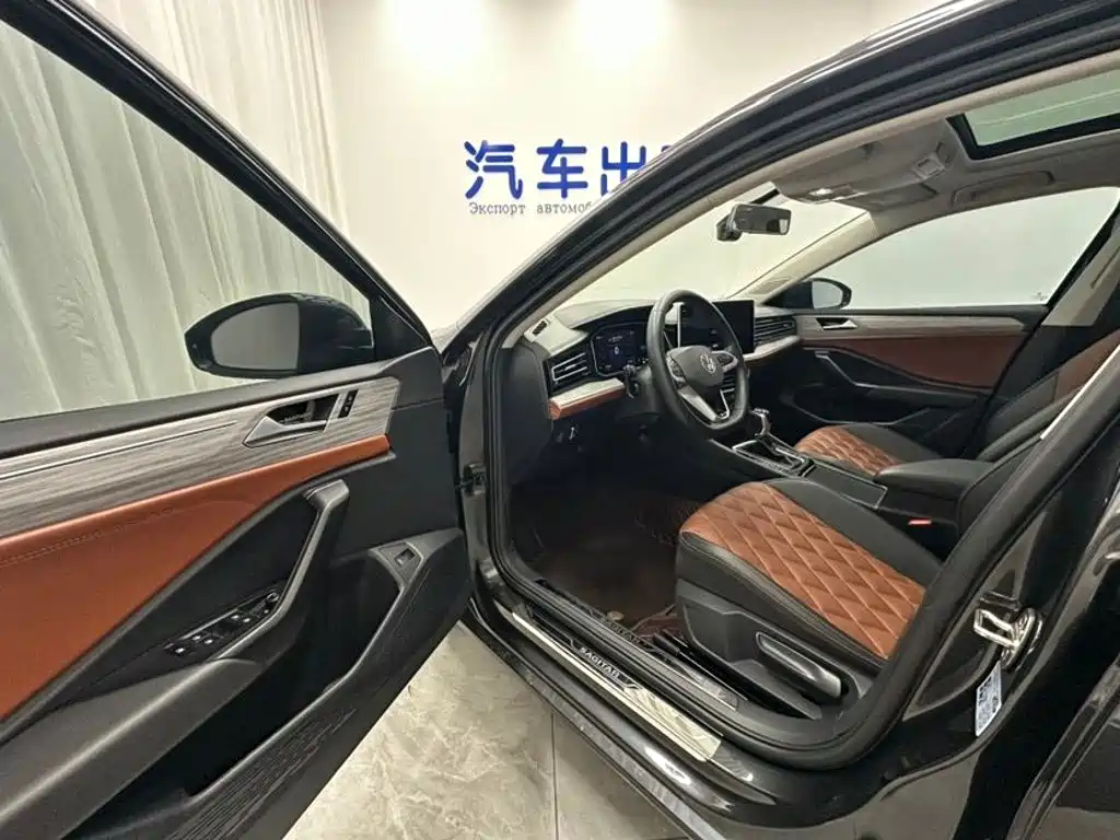 Volkswagen Sagitar — миниатюра 7