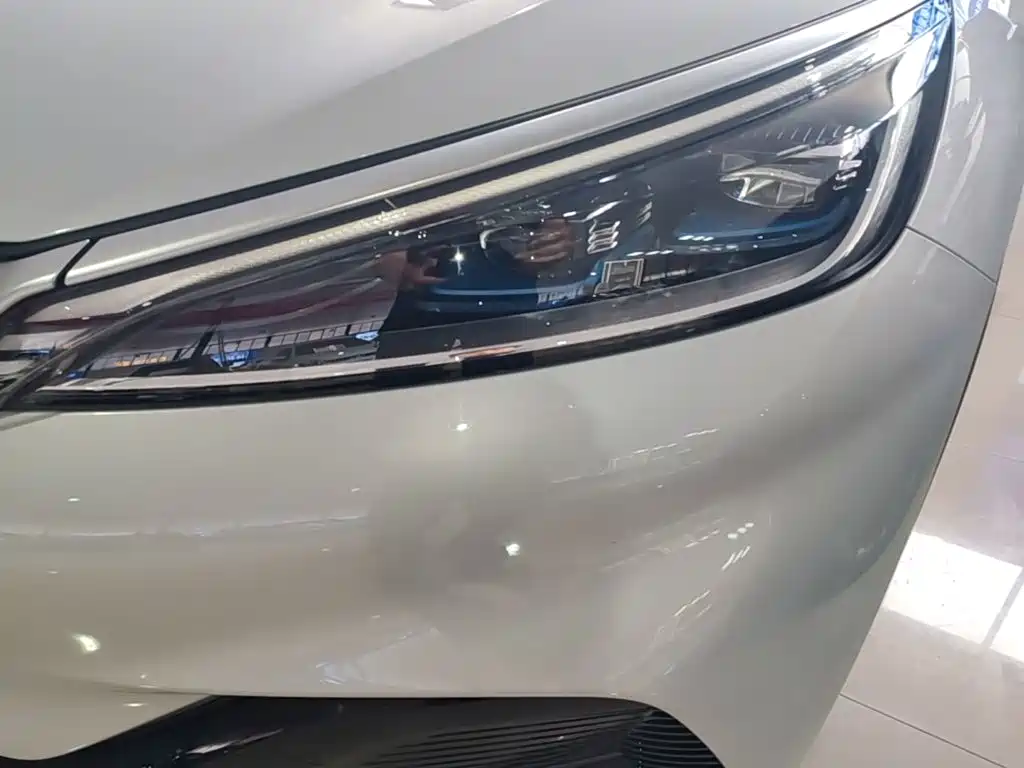 BYD Yuan Plus — миниатюра 24