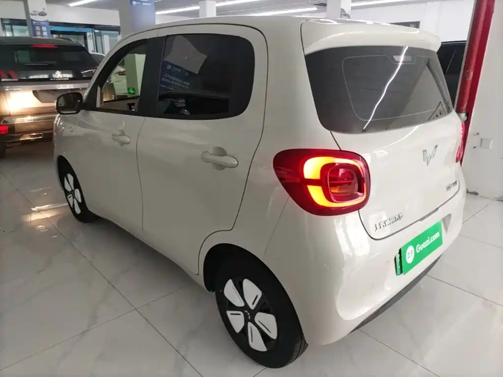 Wuling MINIEV — миниатюра 5