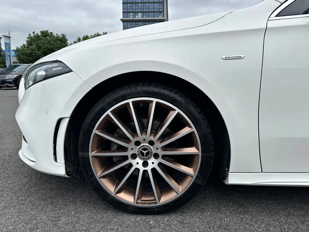 Mercedes-Benz A-Class — миниатюра 8