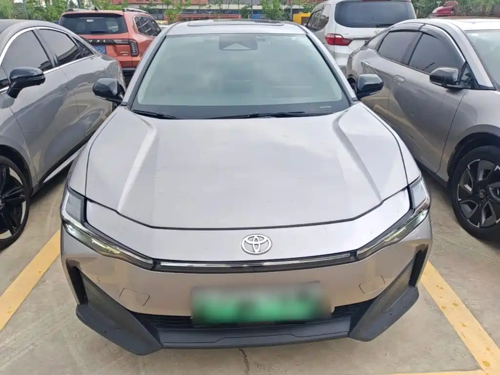 Toyota bZ3 — миниатюра 3