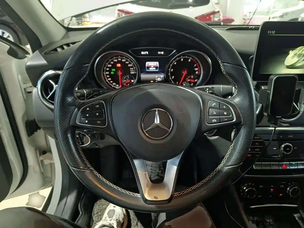 Mercedes-Benz GLA — миниатюра 11