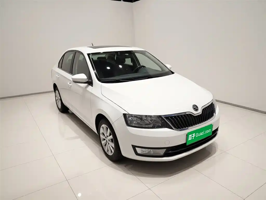 Skoda Rapid 2016 1.6L MT