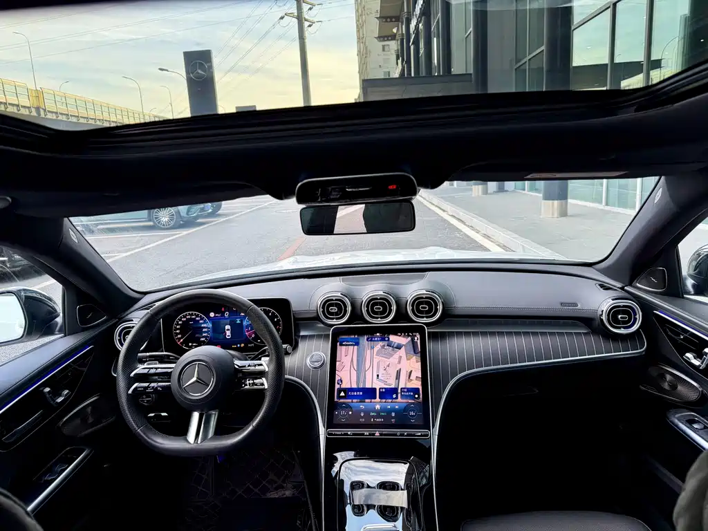 Mercedes-Benz C-Class — миниатюра 5