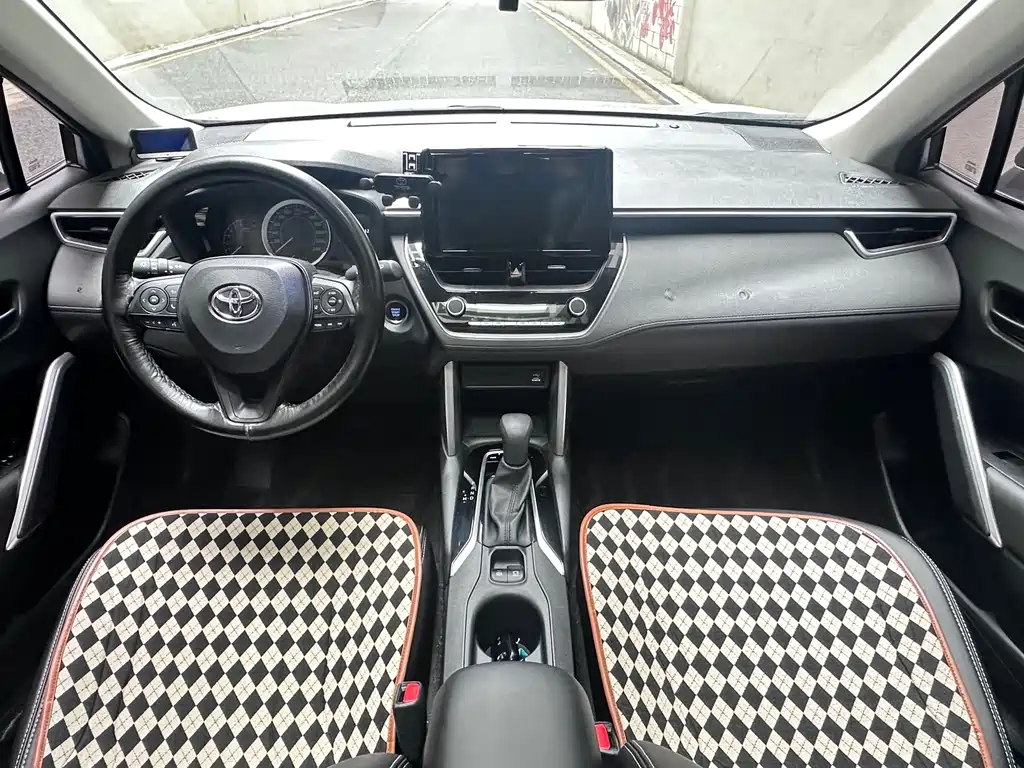 Toyota Corolla Cross — миниатюра 5