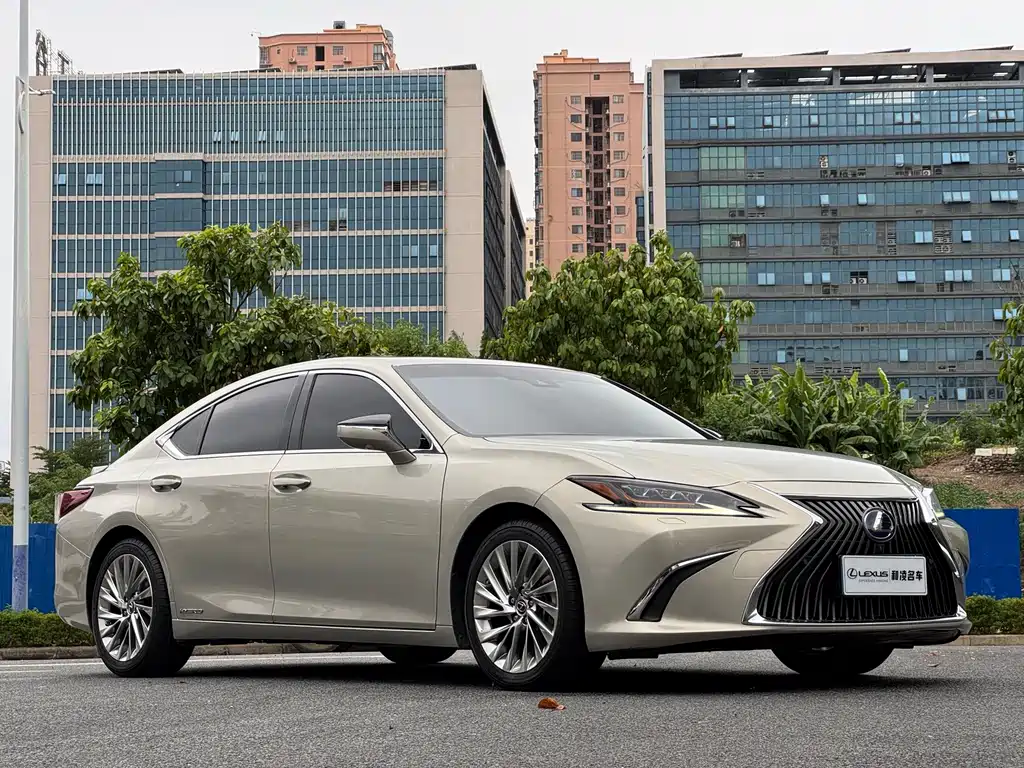 Lexus ES — миниатюра 3
