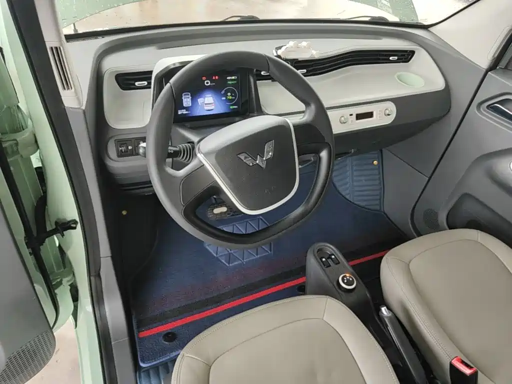 Wuling MINIEV — миниатюра 10