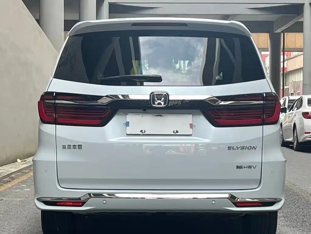 Honda Elysion — миниатюра 4