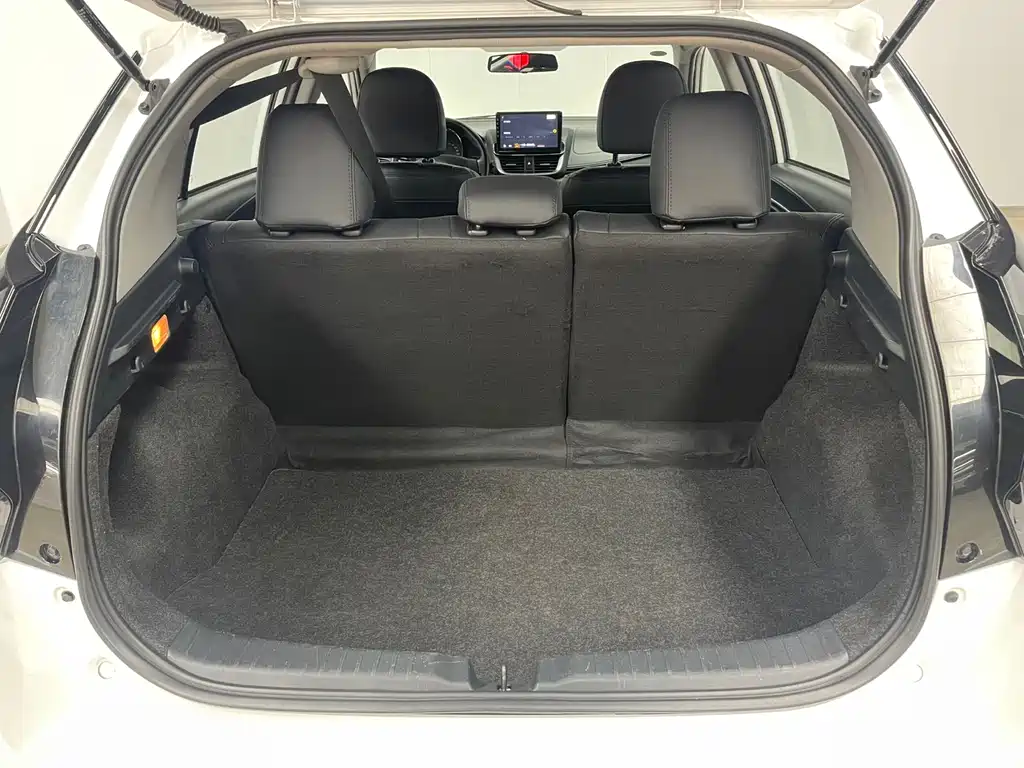 TOYOTA YARIS L ZHIXUAN