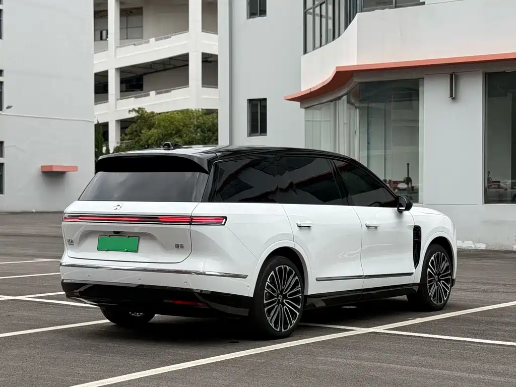 NIO ES8 — миниатюра 5