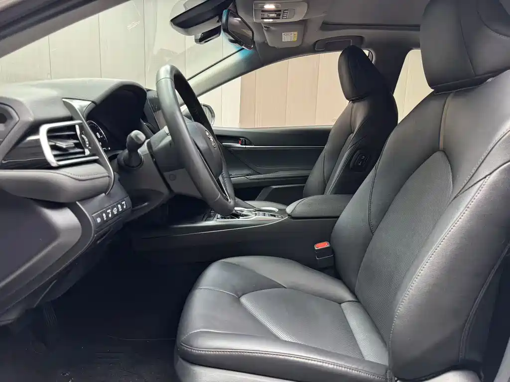 Toyota Camry 2021 2.5HG Luxury