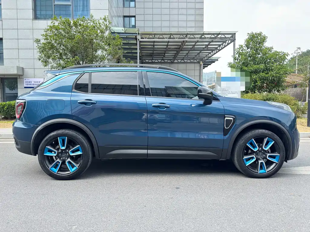 Lynk & Co 01 — миниатюра 22