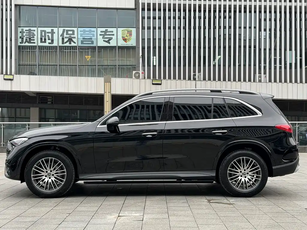 Mercedes-Benz GLC — миниатюра 8