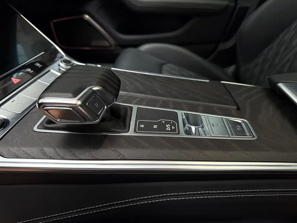 Audi A6L — миниатюра 21